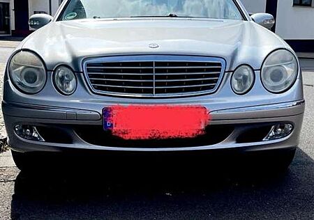 Mercedes-Benz E 200 Kompressor (211.042)