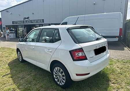 Skoda Fabia Cool Plus 1Hand Klima PDC hinten DAB Radio