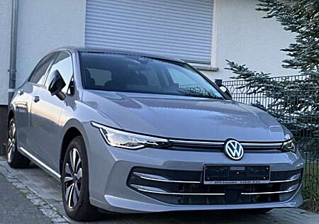 VW Golf Volkswagen 1.5 TSI 85 kW Goal 1.5 TSI Facelift