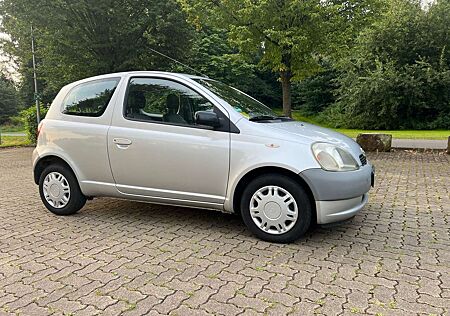 Toyota Yaris 1.0 Sol aus 1.Hand mit Klima und neuer Kuppl.