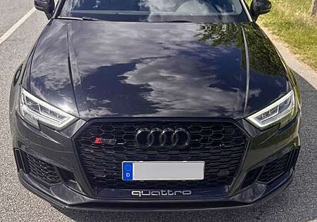 Audi RS3 Limousine S tronic