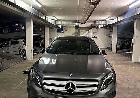 Mercedes-Benz GLA 200 d 4MATIC