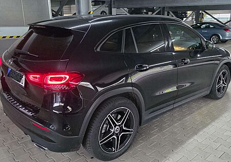 Mercedes-Benz GLA 250 gebraucht kaufen Mercedes-Benz GLA 250 GLA 4Matic 8G-DCT AMG Line