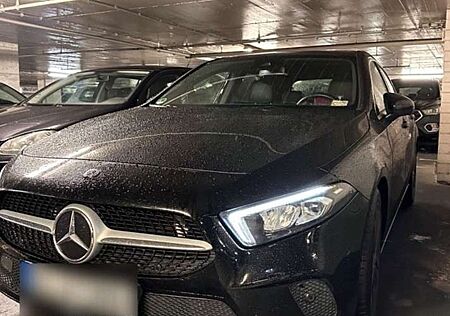 Mercedes-Benz A 180 7G-DCT