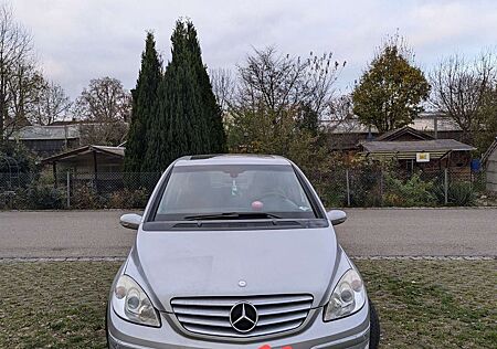 Mercedes-Benz B 200 Turbo Autotronic