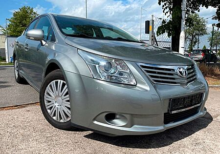 Toyota Avensis Basis