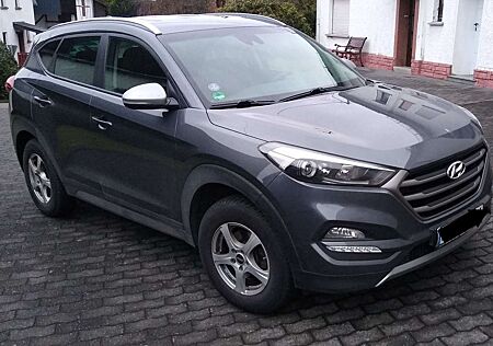 Hyundai Tucson blue 1.6 GDi 2WD Advantage