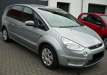 Ford S-Max 2.0 TDCi DPF Automatik 7 Sitzer Navi Sitzheizung