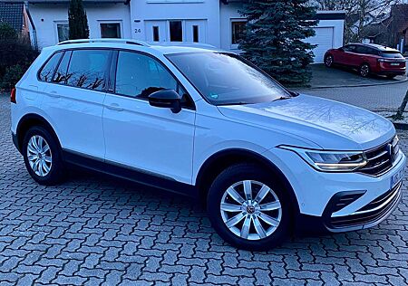 VW Tiguan Volkswagen 1.5 TSI OPF DSG ACTIVE