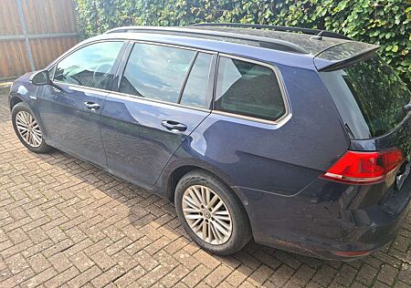 VW Golf Variant Volkswagen Golf VII Variant 1.2 TSI BlueMotion Technology Cup