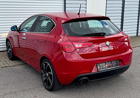 Alfa Romeo Giulietta TB Turismo-PDC-Klima-2.Hand-8fach