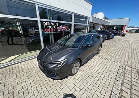 Toyota Corolla 2.0 Hybrid Touring Sports Teamplayer