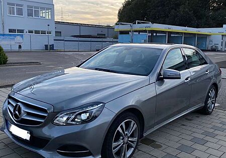 Mercedes-Benz E 220 BlueTEC 9G-TRONIC