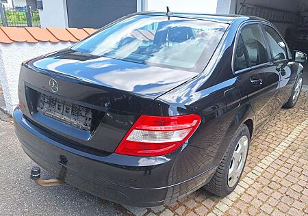 Mercedes-Benz C 180 Kompressor BlueEFFICIENCY