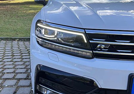 VW Tiguan Volkswagen Highline R-Line BMT/Start-Stopp 4Motion AHK Pano