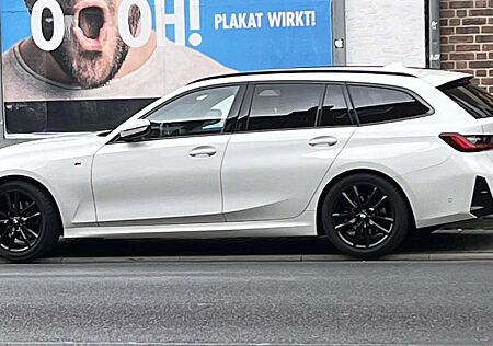 BMW 320i 320 Touring Aut. M Sport