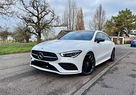 Mercedes-Benz CLA 180 Shooting Brake 7G-DCT AMG Line