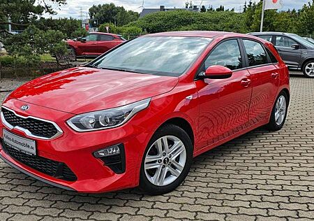 Kia Cee'd Ceed / Benzin/Gas