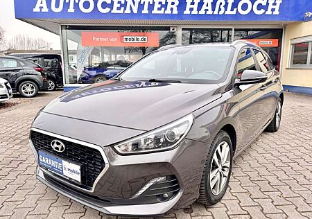 Hyundai i30 cw Passion Kamera SHZ PDC Spur. 1-Hand