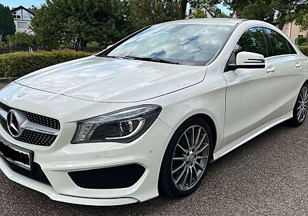 Mercedes-Benz CLA 180 AMG Line *7-G Navi*Navi*Bi-Xenon*PTS*Sitzhzg*