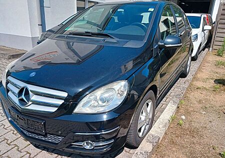 Mercedes-Benz B 170 SPORTPAKET NAVI TUV 6/2027