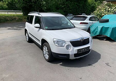 Skoda Yeti Ambition Plus Edition*AHK*PDC*SHZ*LED*TPM*BC*