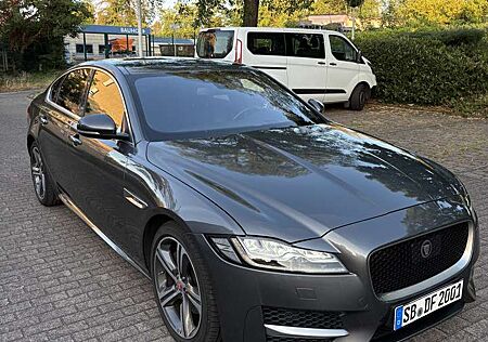 Jaguar XF 20D AWD RSPORT Fast Vollausstattung& frischer TÜV