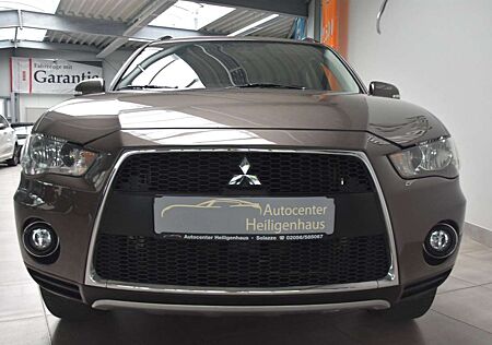 Mitsubishi Outlander Edition 2WD Teilleder Allwetter Tempo