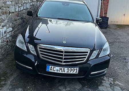 Mercedes-Benz E 220 T CDI Automatik Avantgarde