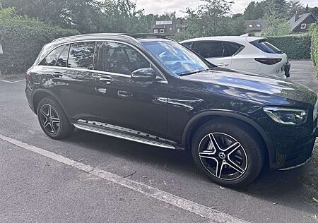 Mercedes-Benz GLC 300 de 4Matic 9G-TRONIC AMG Line