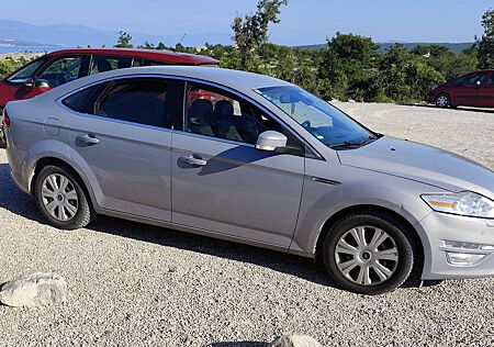 Ford Mondeo Titanium 2,0 TDCi DPF Aut. Titanium