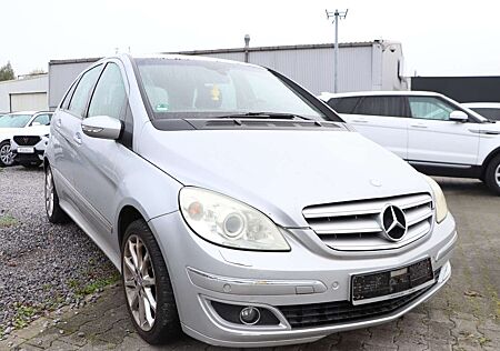 Mercedes-Benz B 170 ELEGANCE / XENON,LAMELLEN-DACH,LEDER,NAVI+