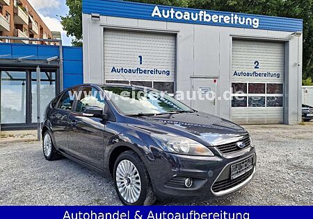 Ford Focus Lim. 1.6 Titanium ***TÜV+REIFEN:NEU***