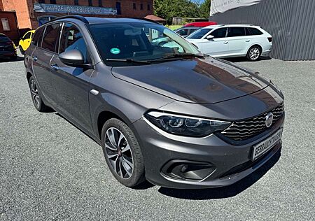 Fiat Tipo 1.4 T Lounge Navi / Kamera / PDC / CarPlay