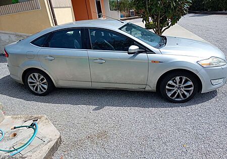 Ford Mondeo 5p 2.0 tdci Titanium Pack Premium dpf