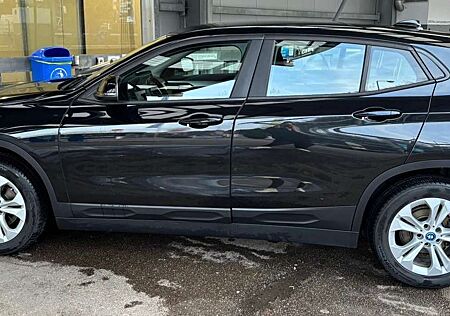 BMW X2 sDrive18i, LED, Navi, 18Z.