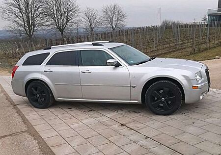 Chrysler 300C Touring 3.5 AWD Automatik