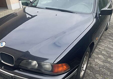 BMW 520i 520