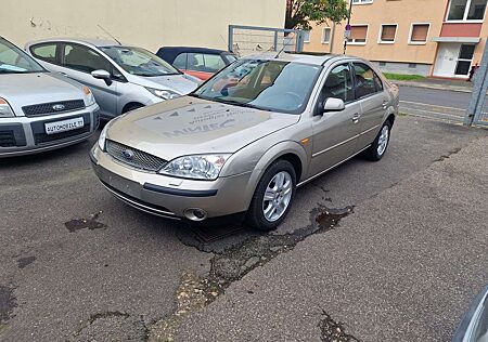 Ford Mondeo 2.0 Ghia