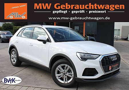 Audi Q3 35TFSI Aut Basis LED ACC 360° SHZ NAV CarPlay