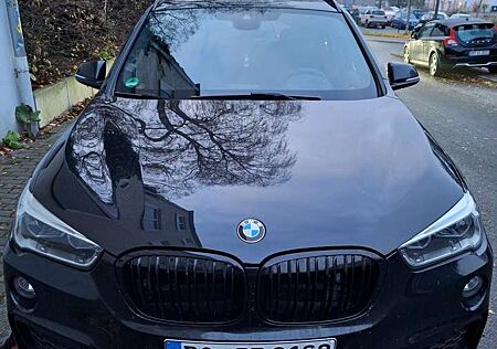 BMW X1 sDrive20i M Sportpaket, TÜV bis 09/2026