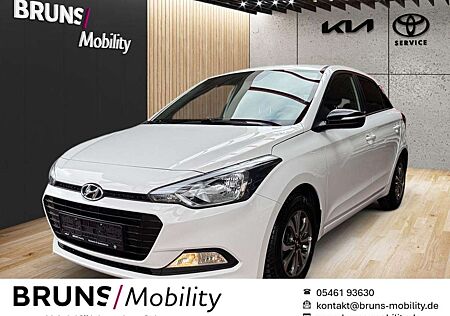 Hyundai i20 1.2 Sitzheizung Bluetooth 8-fach bereift