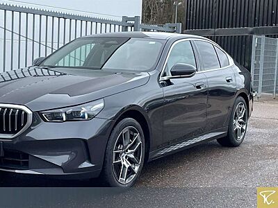 BMW 520 d xDrive Lim HUD,DrAss+,StHz,H/K,ParkAss+