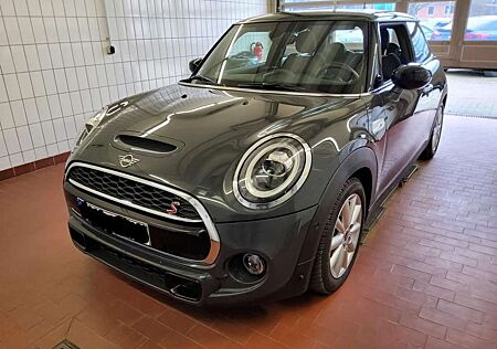 Mini Cooper S *DKG*Panorama*1.Hd*141 kW*Leder*LED*SH*