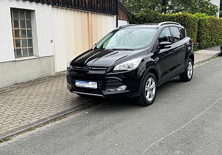 Ford Kuga Sync Edition. 1 HAND Scheckheftgepflegt