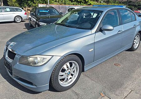 BMW 318 i TÜV NEU - Alu Sitzhzg PDC MFL Klimaautomati