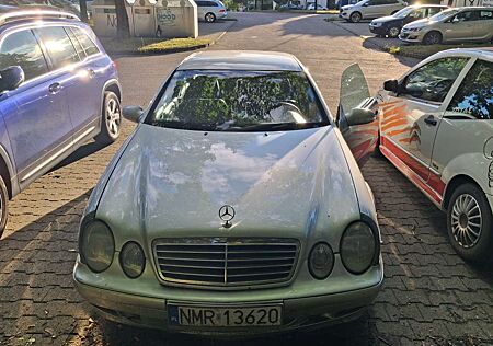 Mercedes-Benz CLK 200 Coupe Kompressor Elegance