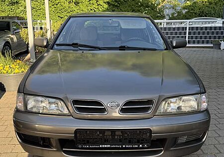 Nissan Primera 2.0 Competence
