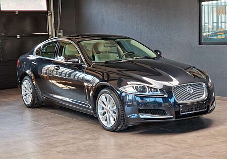 Jaguar XF 2.2*Xenon*Navi*Memory*Leder*Klimaauto*