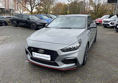 Hyundai i30 N 2.0 T-GDI Fastback / R-Kamera / SHZ / LHZ